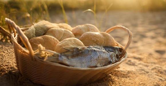 Justice Lessons from the Feeding of the Five Thousand